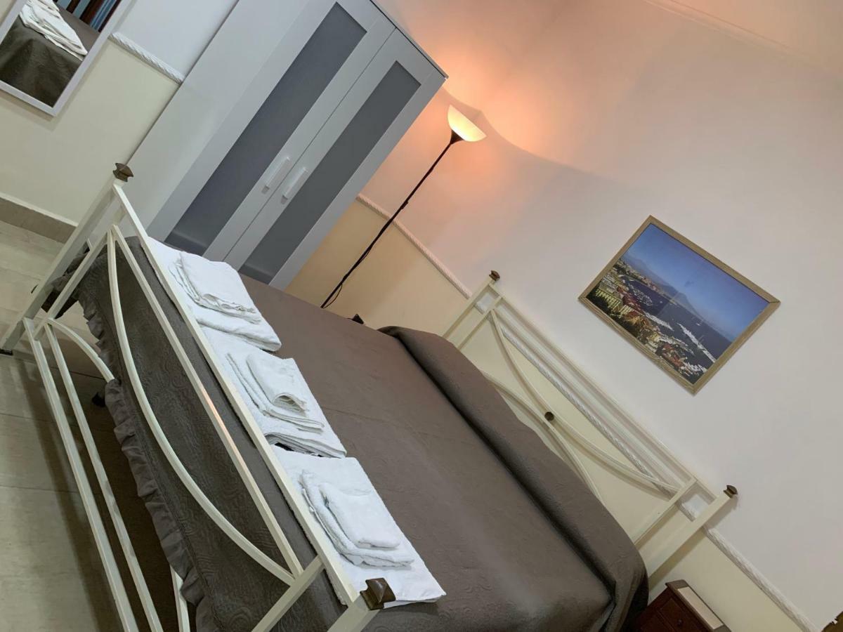 Casa Vacanza Da Totore Наполи Екстериор снимка
